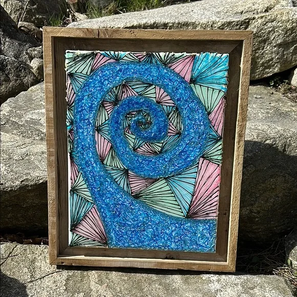 Abstract 3D pen Spiral Art in Blue and Pink - Picture 5 of 5